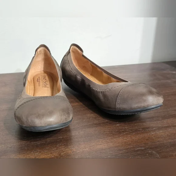Josephine Siebel Pippa Taupe Nubuck Ballet Flat Women's Size 9.5 - Picture 3 of 12